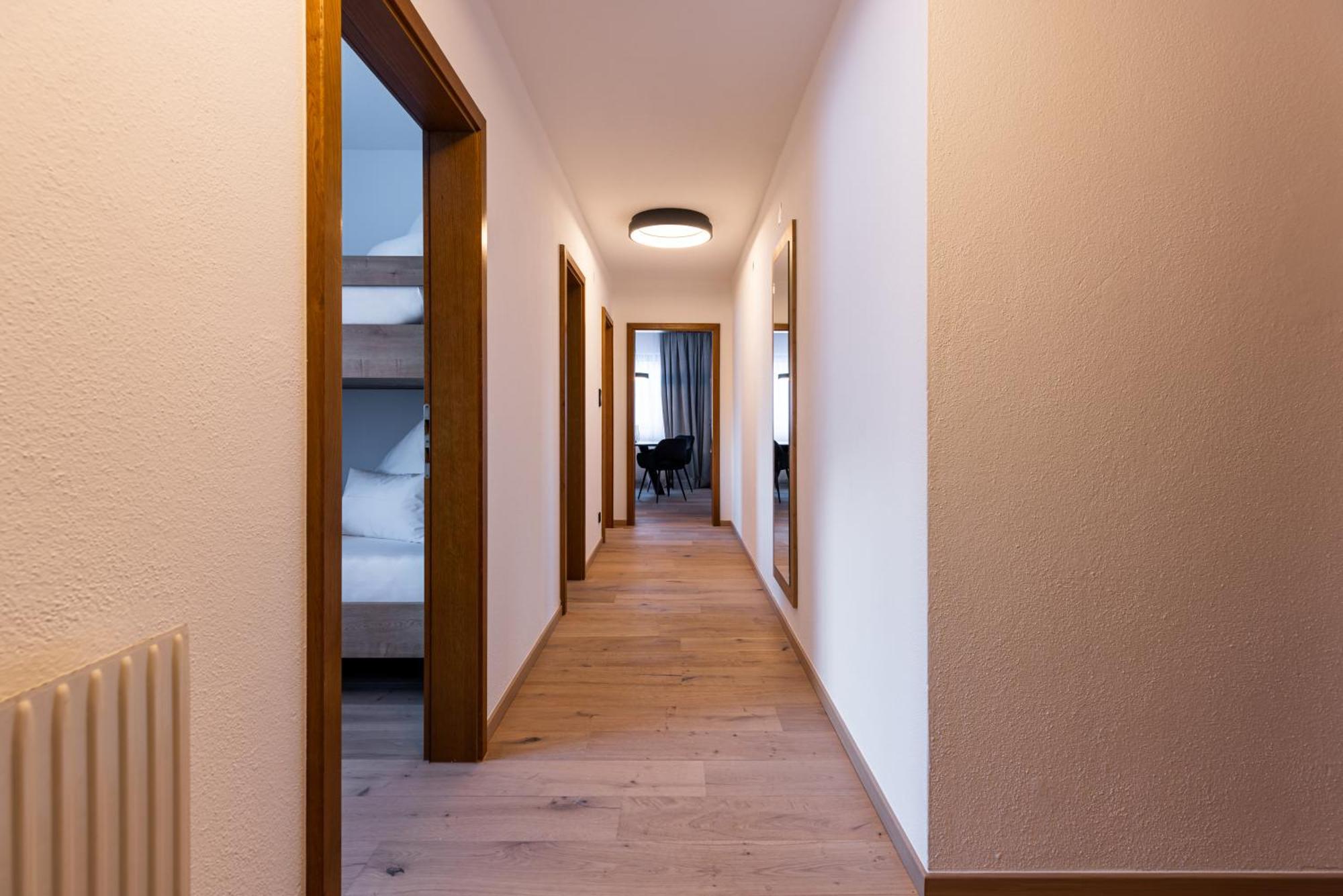 Landhaus Hüttl Sankt Anton am Arlberg Exterior foto